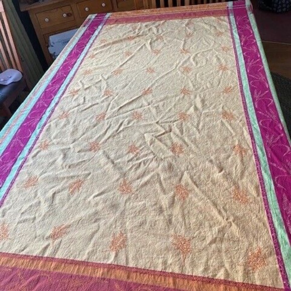 La Maisonnette Tablecloth 90 x 60 inches - Picture 2 of 11